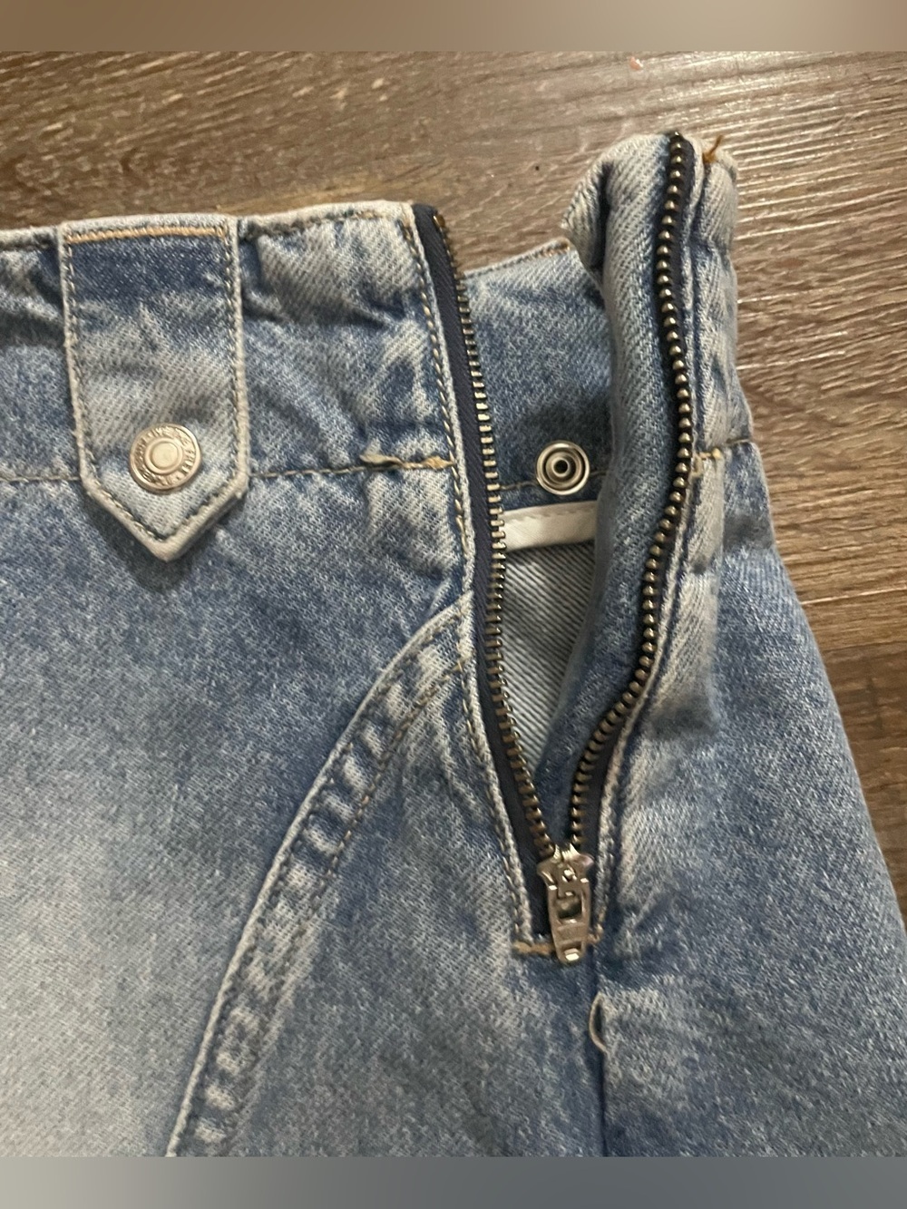 We The Free People Denim Skirt Size 26 Boho Blue Summer Mini Y2K Beach Vacation - Picture 6 of 9
